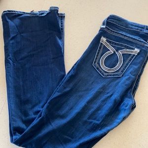 Big star jeans do have unseamed bottoms